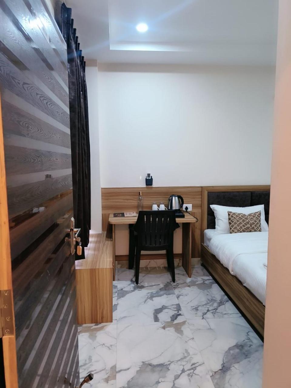 Nandi Retreat Homestay Varanasi Exteriör bild